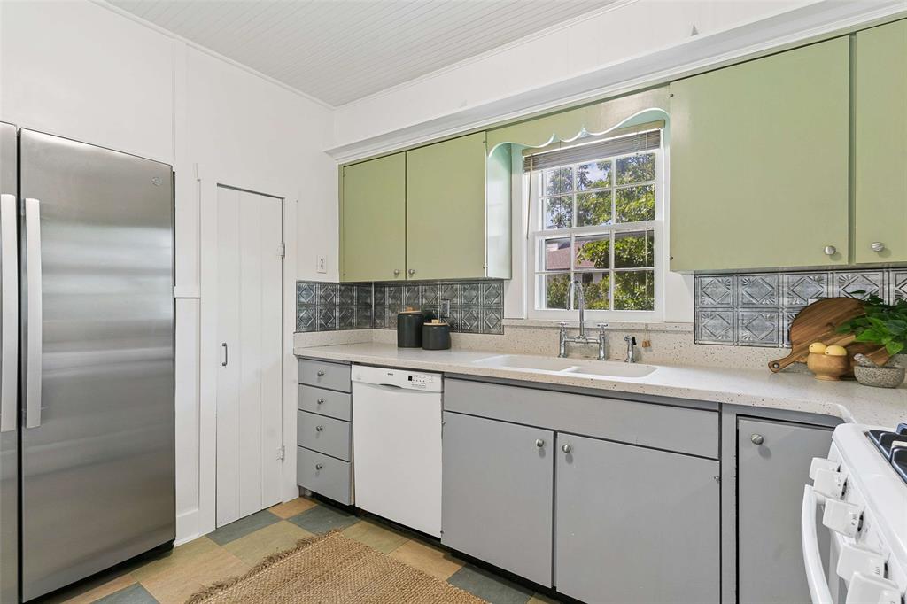 LAKELAND TERRACE - Residential