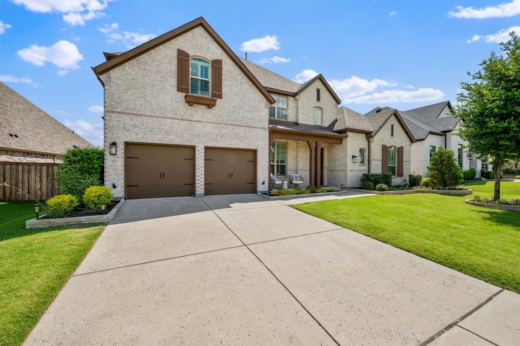 8513 Autumn Lake Trail