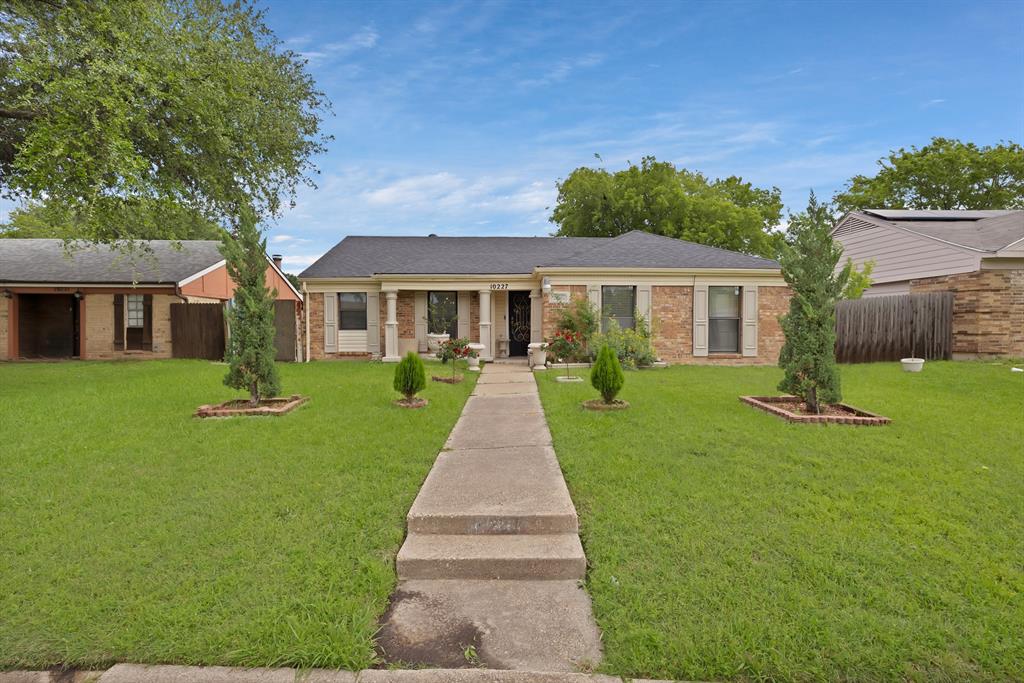 10227 Oak Gate Lane