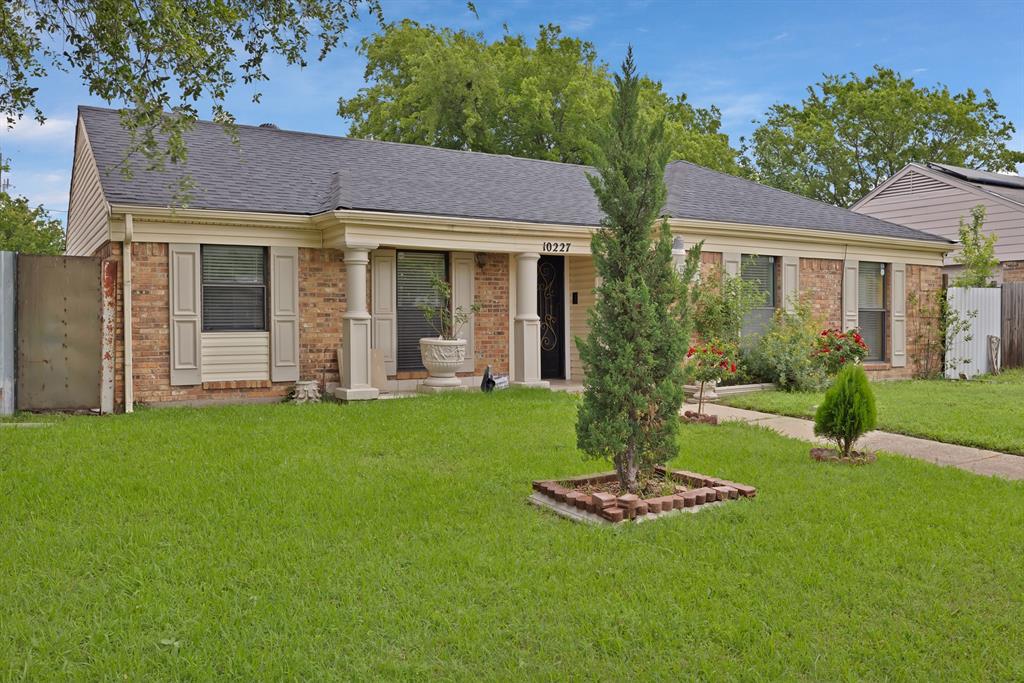 10227 Oak Gate Lane