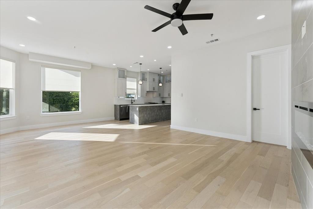 Seegar Townhomes - Residential