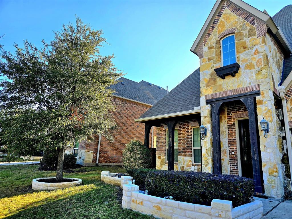 5665 Lightfoot Lane