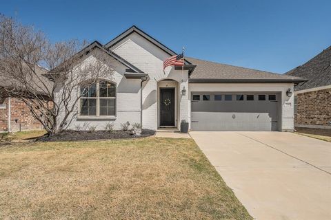 Photo of 7545 Winterbloom Way, Fort Worth, TX 76123 (MLS # 21197782)