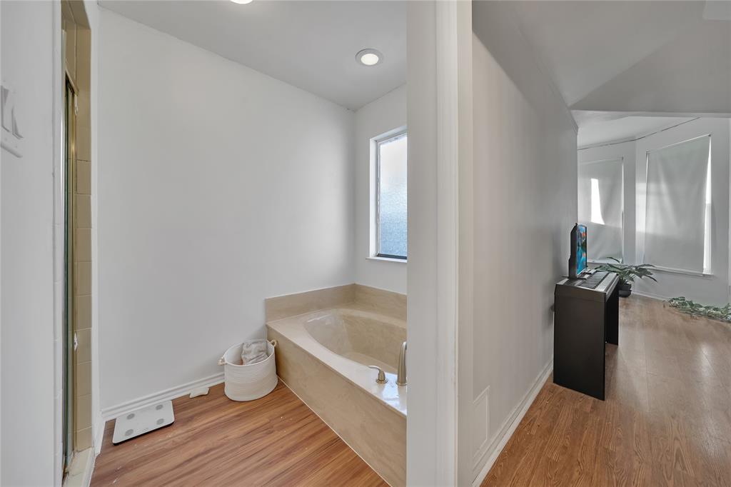 Belle Meade - Residential