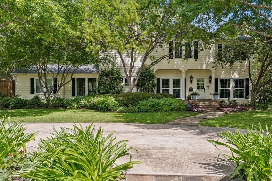 Extraordinary opportunity in coveted Bluffview Estates. Set on nearly three quarters of an acre, this 5BR 4BA residence, remodeled and expanded in 2008, offers a rare combination of land, location and character.
The park like backyard is one of a kind providing endless possibilites for outdoor living, amenities and future expansion. Perfectly positioned in the quiet enclave of 'little Midway' with easy access to Dallas' premier private schools, Love Field, major highways and everyday conveniences, this home delivers both tranquility and connectivity. A very special home in an ideal location, this is a unique chance to secure a generational property where opportunities like this rarely present themselves. Homes with this level of lot size, flexibility, privacy and Bluffview prestige are few and far between.