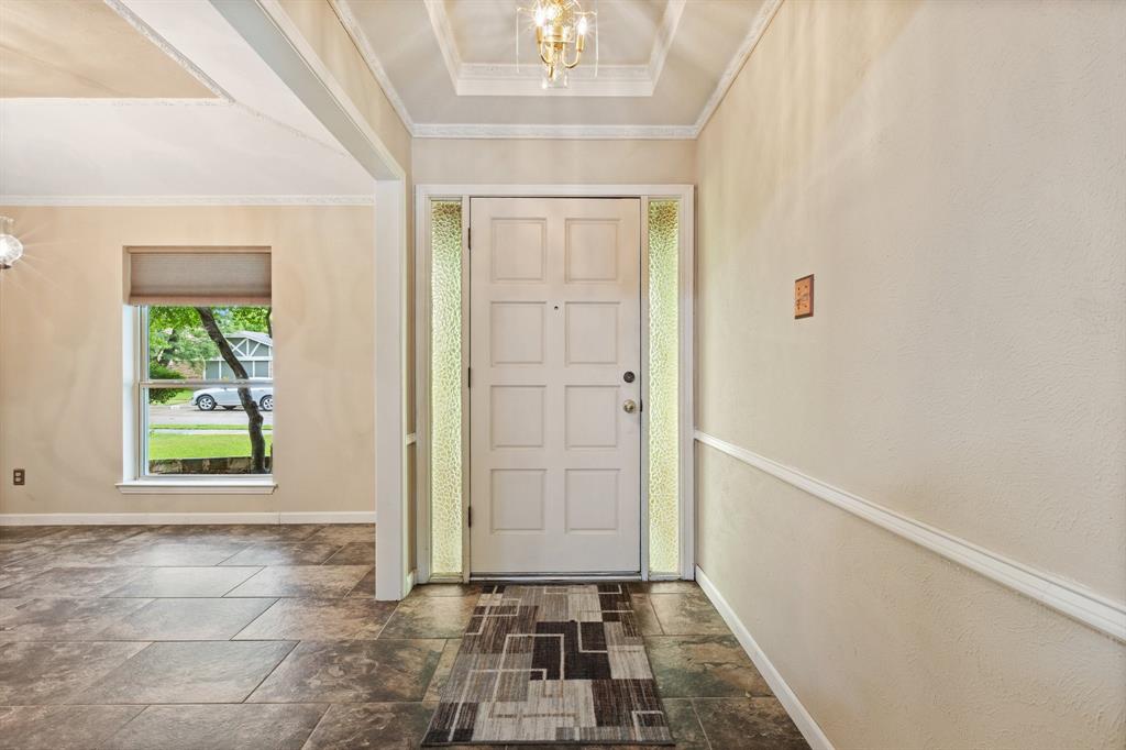 3102 Laurel Lane