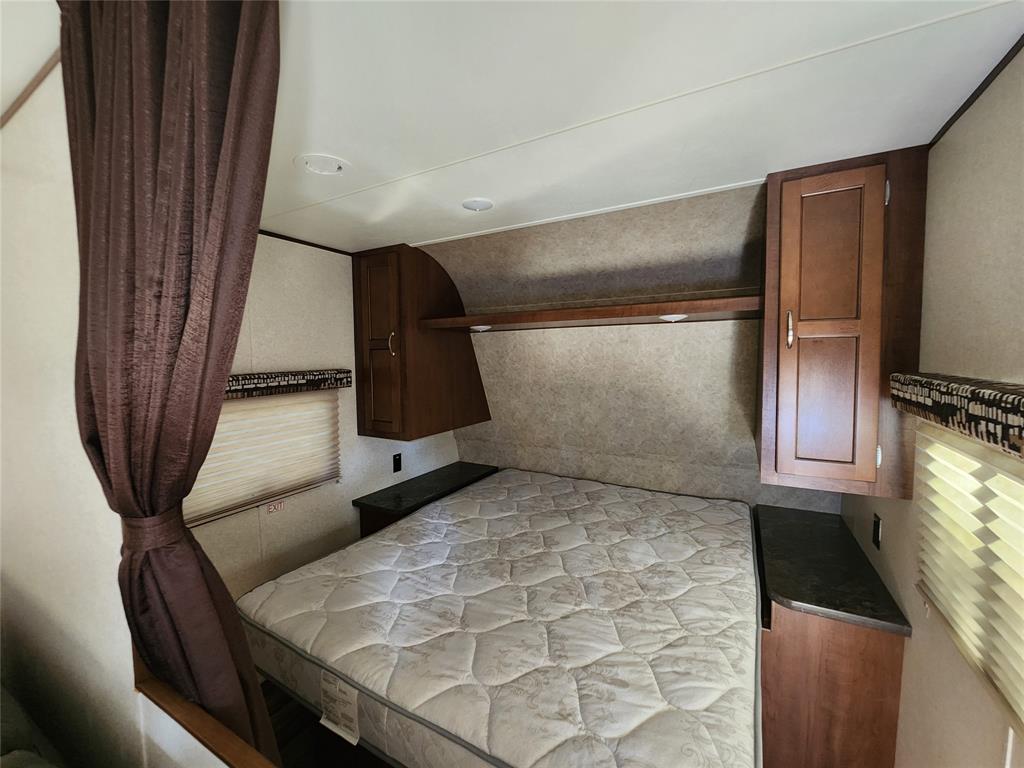 Sun Eagle Bay - Land