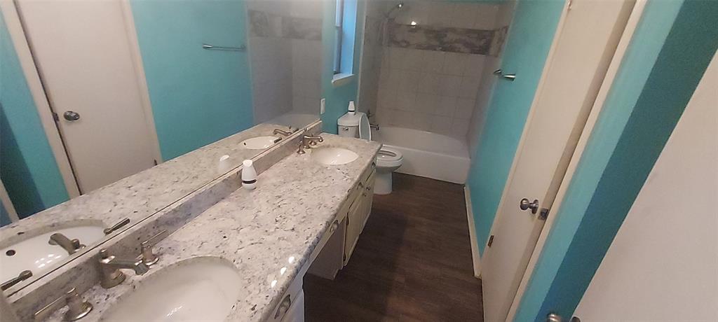 Oaks On The Bend Condos Ph 01-04 - Residential