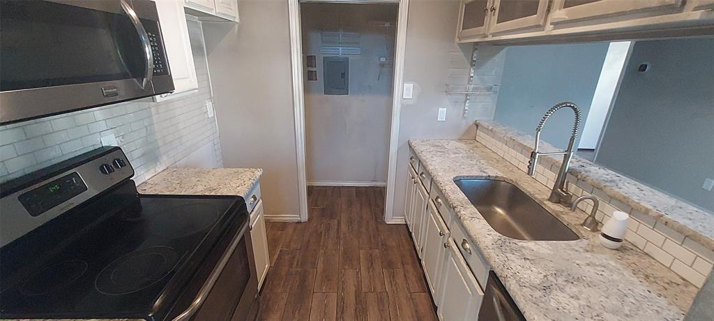 Oaks On The Bend Condos Ph 01-04 - Residential