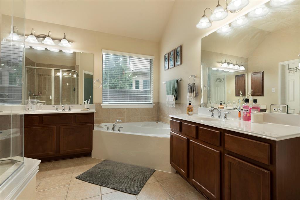 Inwood Hills Ph 1a - Residential Lease