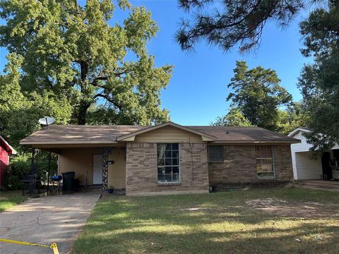 570 Sally Ann Drive Shreveport LA 71106