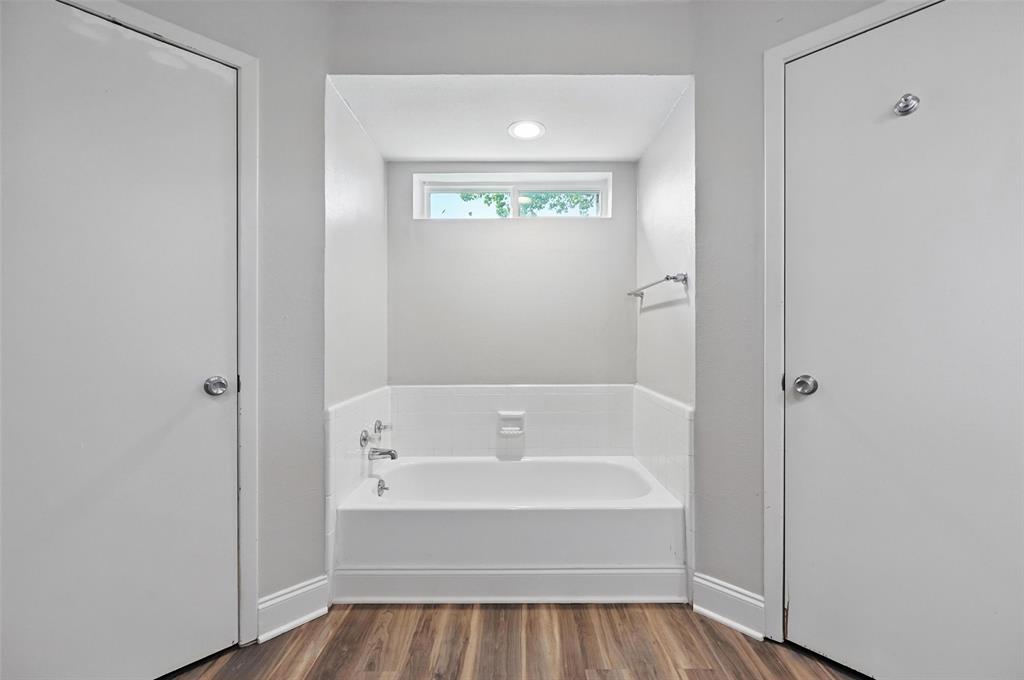 None - Commercial Lease