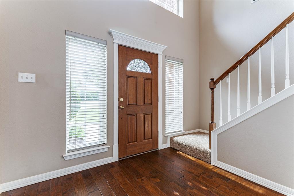 2206 Virginia Lane