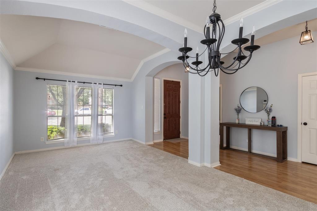 7 Macan Court