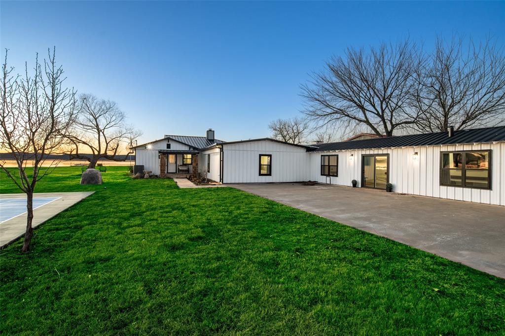 1169 Willow Road