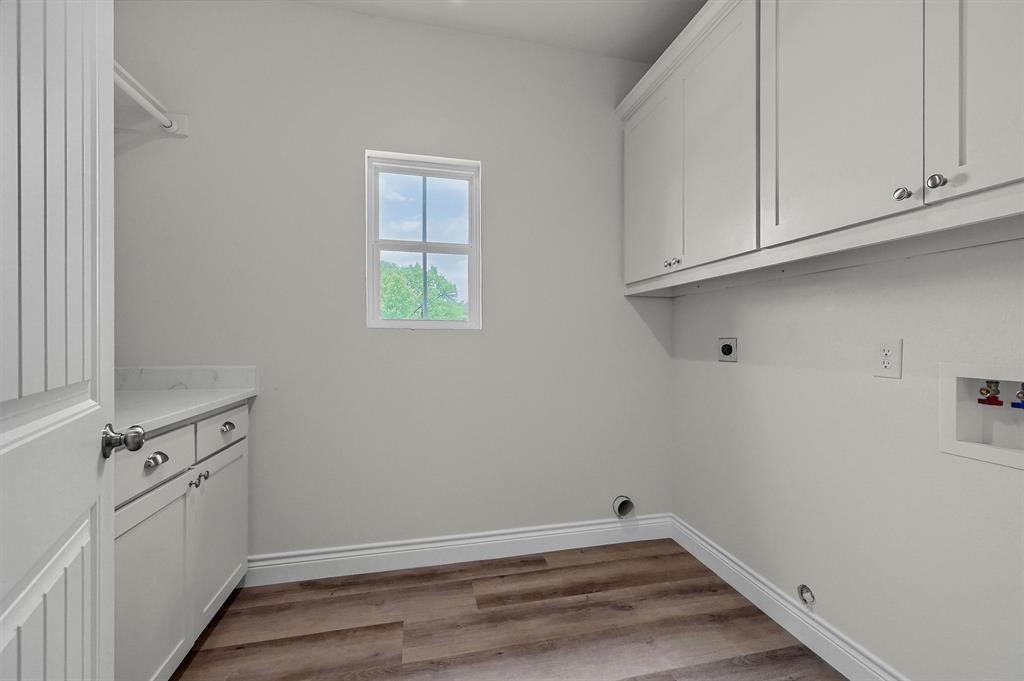 (CORUR4) CLS4 RURAL COLLINSVILLE - Residential