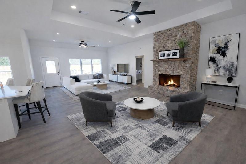 (CORUR4) CLS4 RURAL COLLINSVILLE - Residential