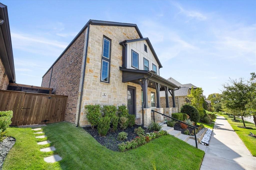12905 Yale Court