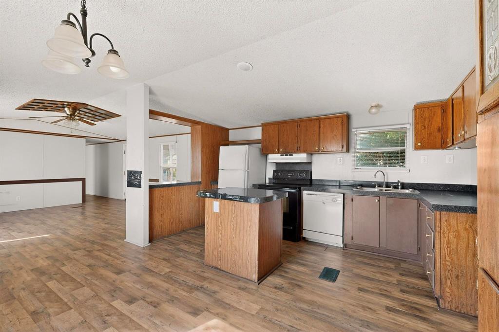 Park Creek Estates - Residential