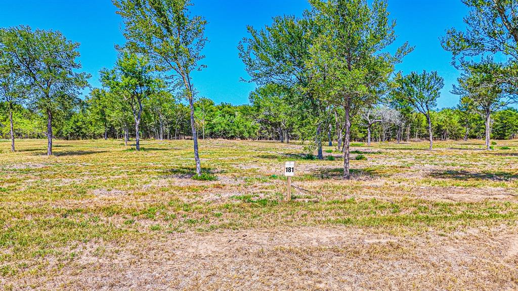 Waterfront Club - Land