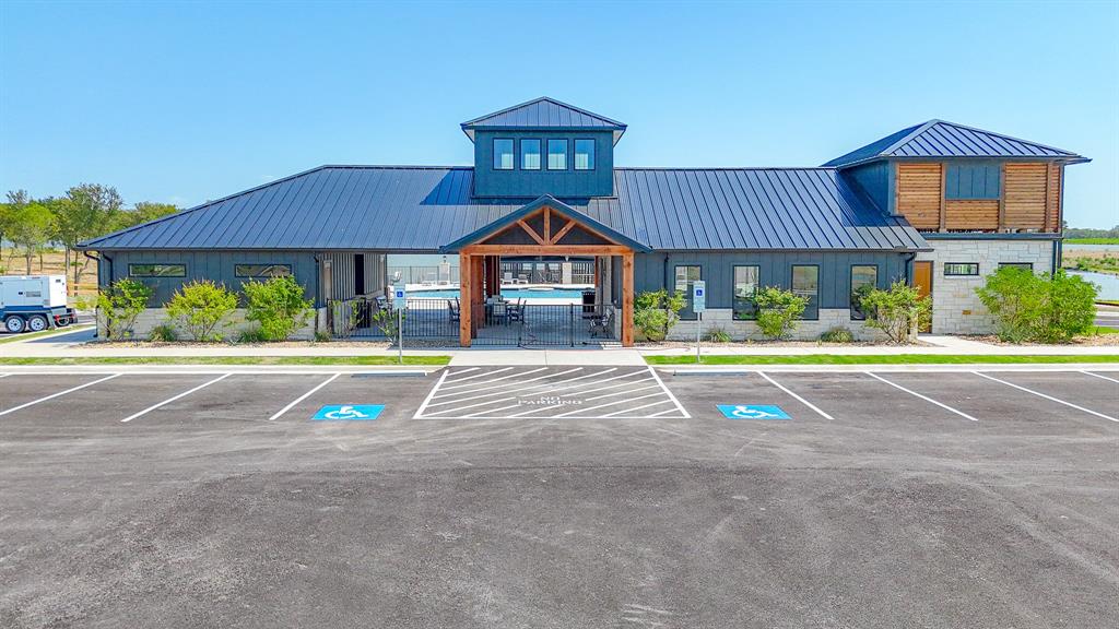 Waterfront Club - Land