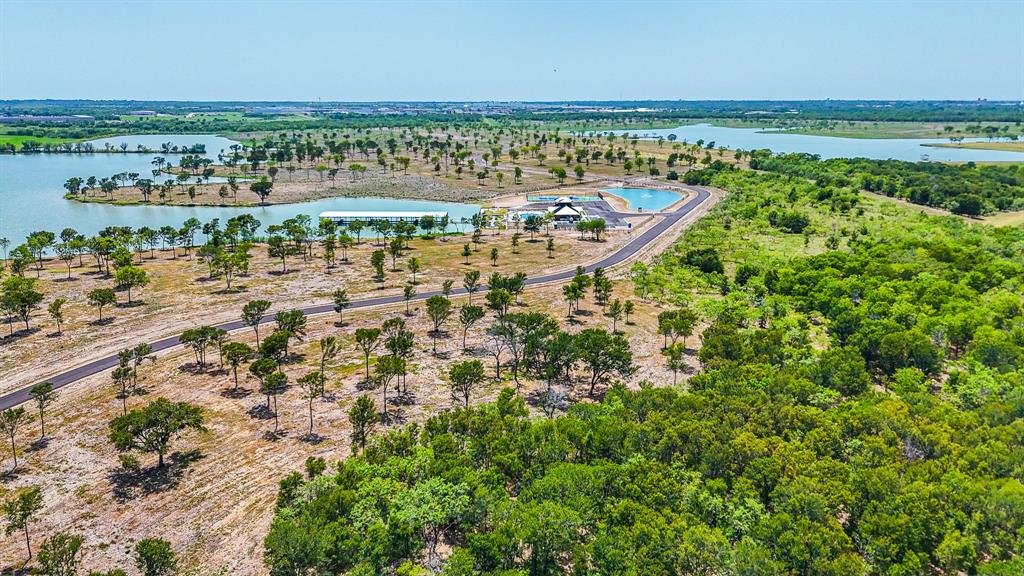 Waterfront Club - Land