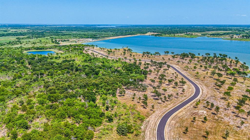 Waterfront Club - Land