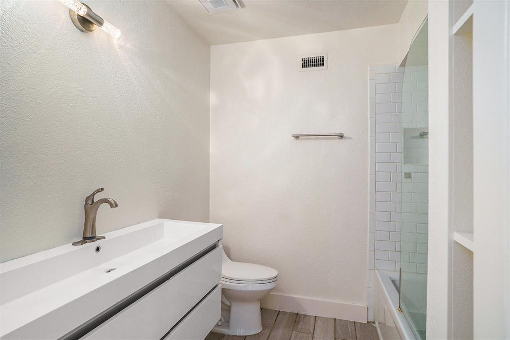 Sheffield Village Ph 3 Add - Residential Lease