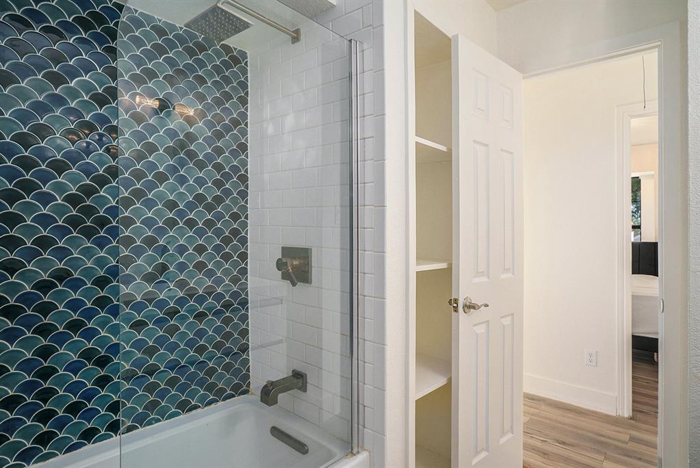 Sheffield Village Ph 3 Add - Residential Lease