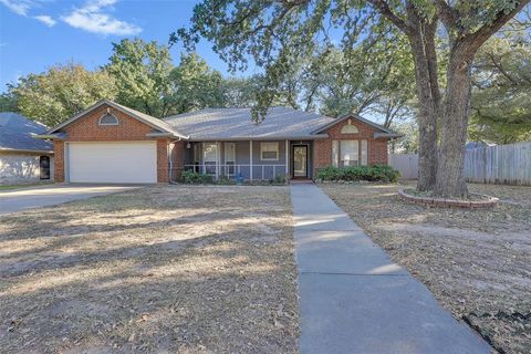 1108 Pine Ridge Drive Azle TX 76020
