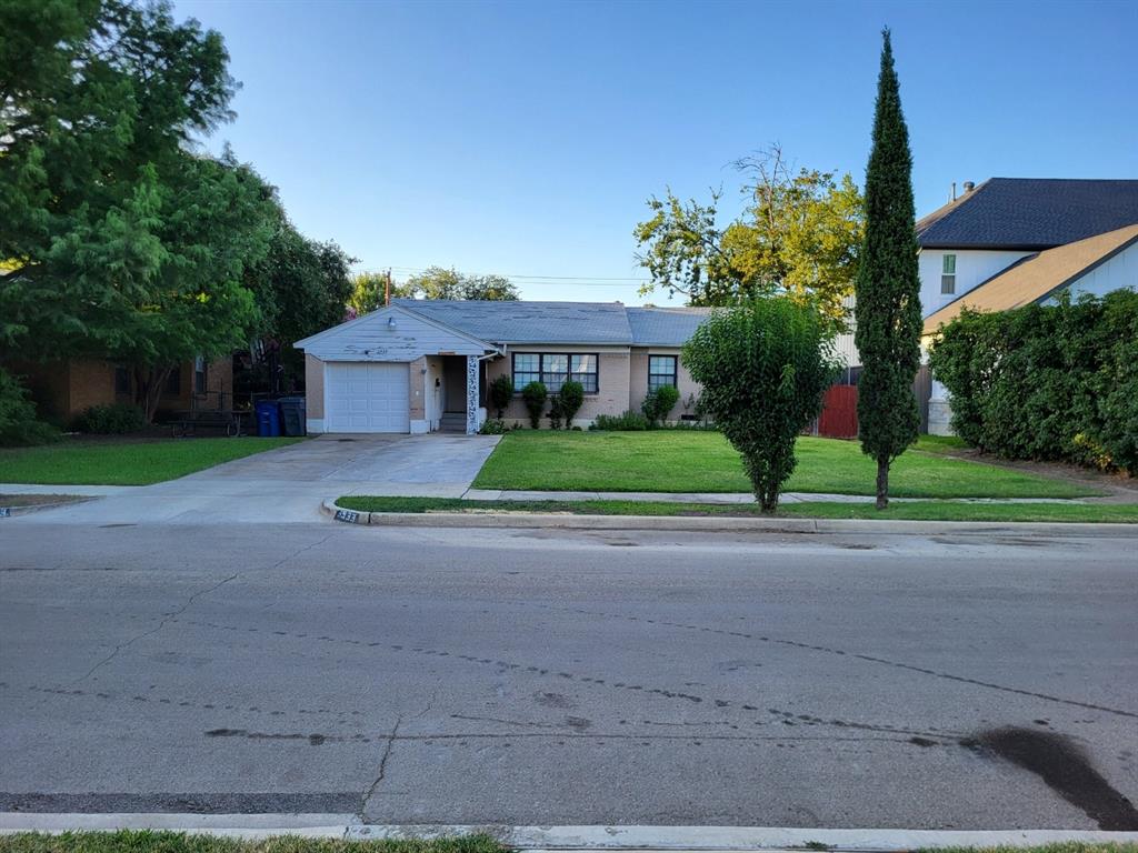 Dallas, Texas 75220, United States, 3 Bedrooms Bedrooms, ,1 BathroomBathrooms,Residential,Active,187871