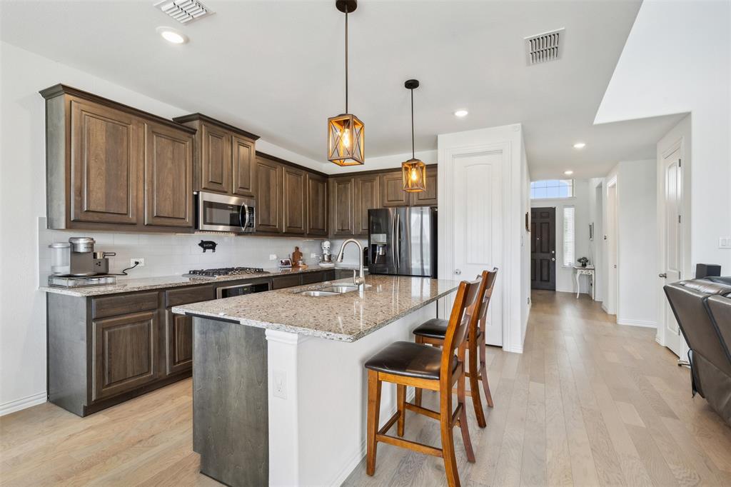 Haslet, Texas 76052, United States, 4 Bedrooms Bedrooms, ,3 BathroomsBathrooms,Residential,Pending,50604