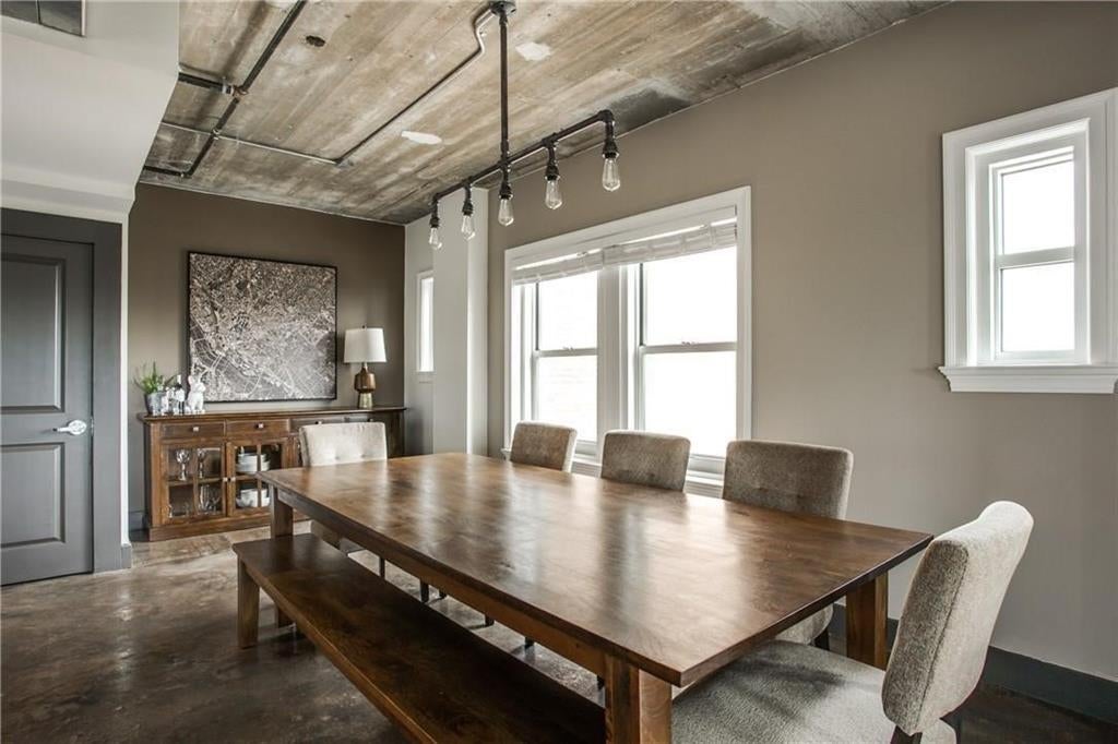 329 E Colorado Boulevard 501