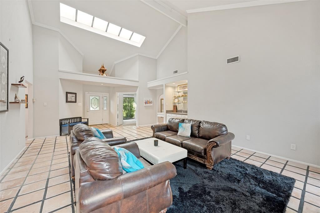 2512 Winding Hollow Lane