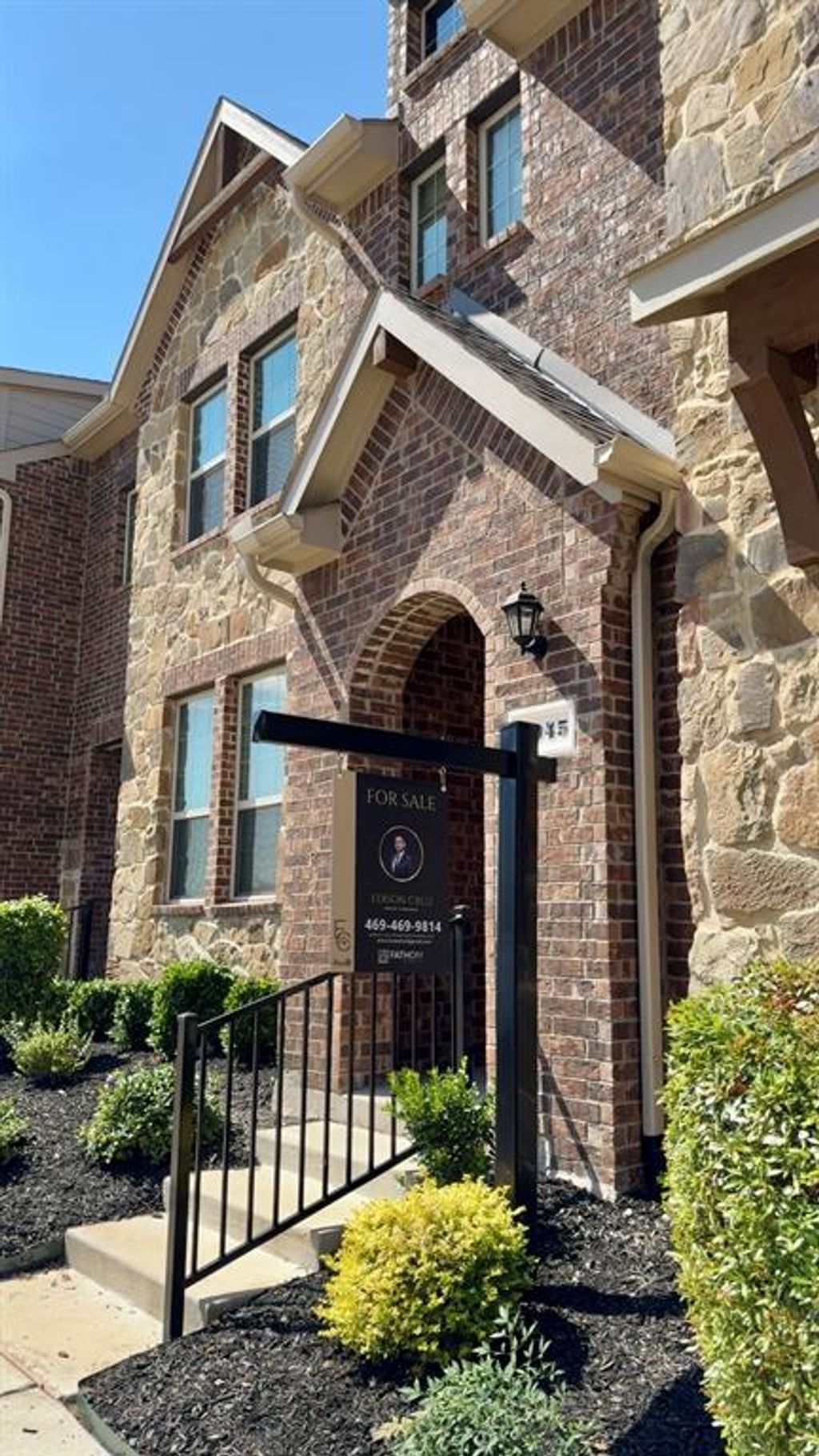 Photo of 2045 Juniper Pass Way, Mesquite, TX 75149 (MLS # 21082507)