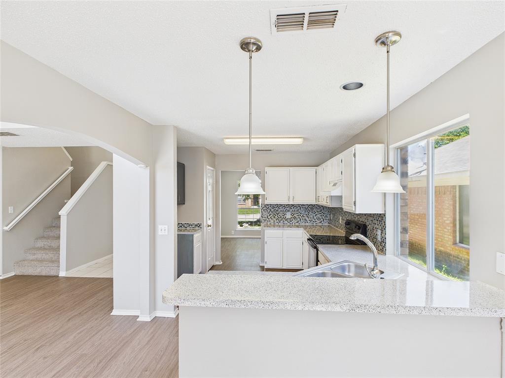 1117 Victoria Drive