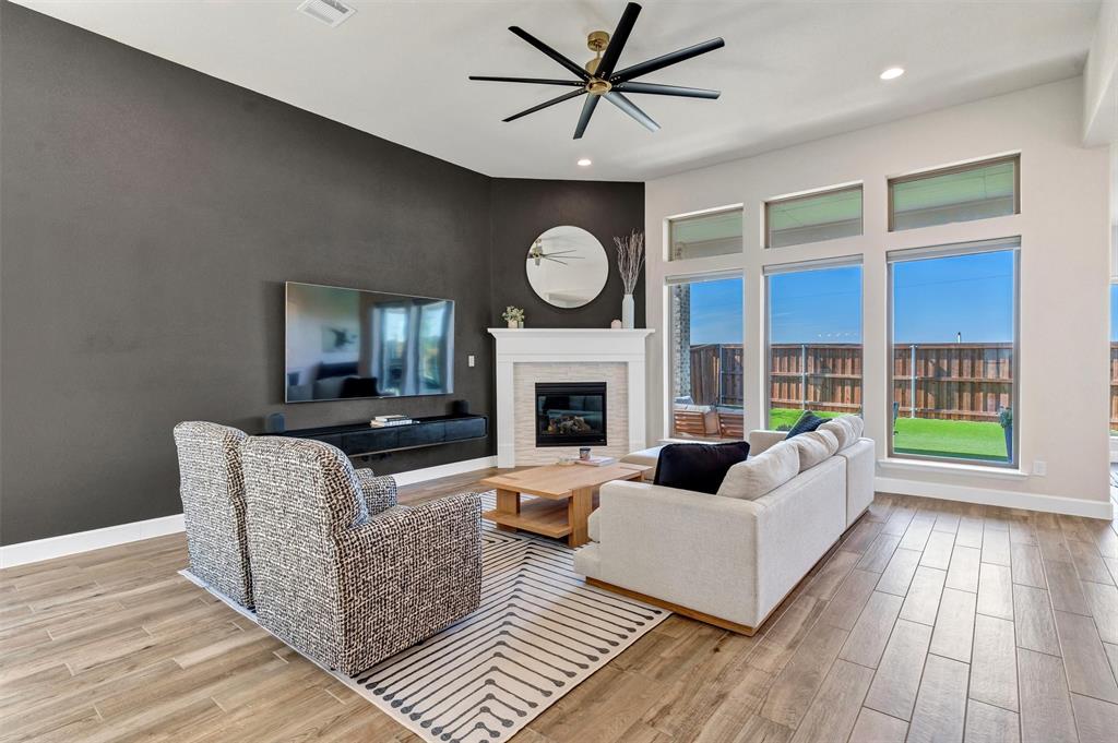 Ventana - Residential