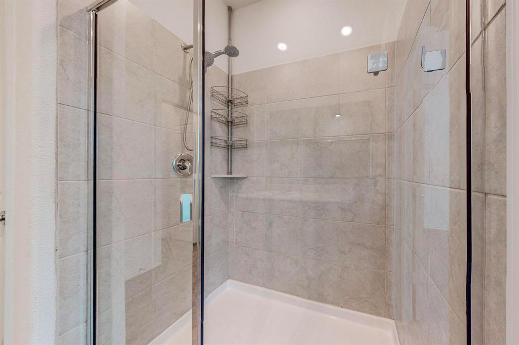 Verandah Ph 3b1 - Residential