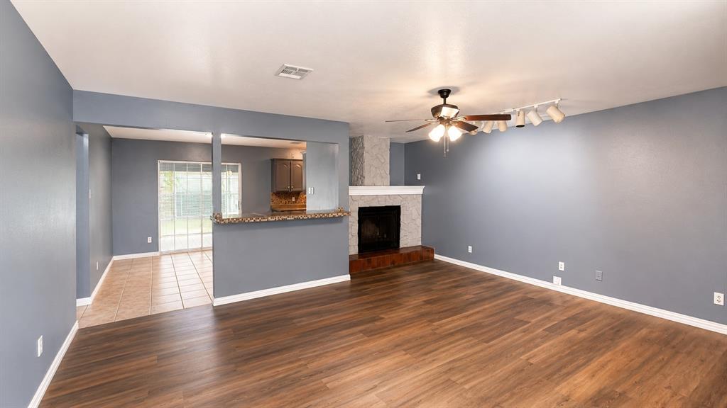 604 Holly Lane