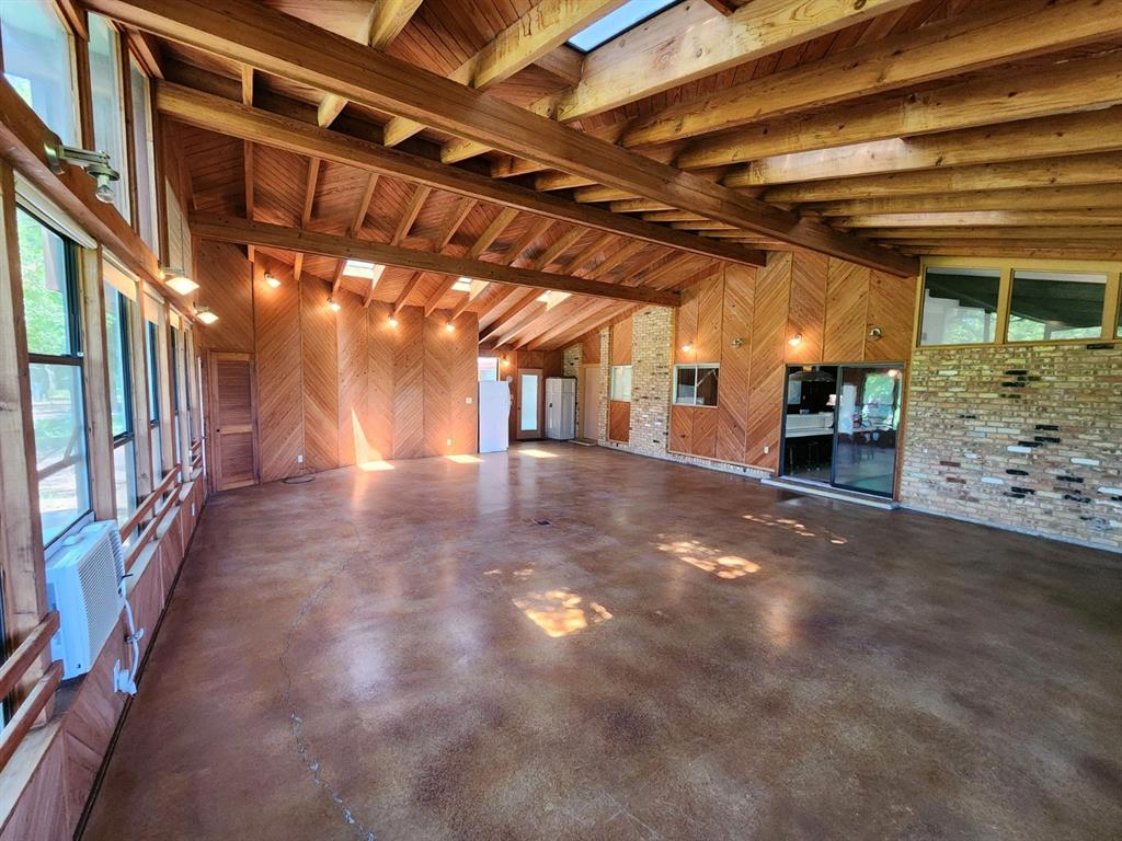 HO4<2001 - Residential