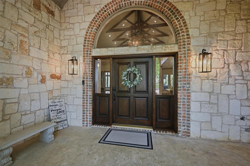 31 Forest Hills Circle