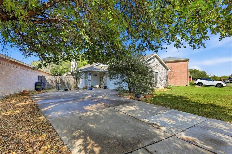 Conveniently located near I 35 I 20 and just minutes from the Chisholm Trail Tollway this well kept home offers comfort space and an easy commute. Inside you will find a light filled living area with soaring ceilings a cozy fireplace and an open feel that makes the home feel warm and inviting. The kitchen features updated counters white cabinetry stainless appliances and a functional layout with plenty of storage and workspace.

The bedrooms are generously sized and offer flexibility for guests kids or a home office. The primary suite is spacious and comfortable while the secondary rooms have great natural light and room to spread out. Neutral paint tones and easy care flooring in the main living areas make it move in ready while still offering plenty of opportunity to add your own style.

This home is a great fit for buyers looking for everyday convenience without giving up charm and livability. With quick access to major highways shopping dining and all that Fort Worth has to offer this location is hard to beat.