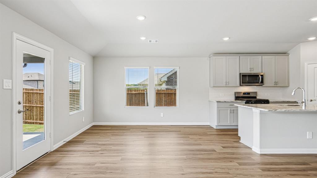 Simpson Crossing - Residential