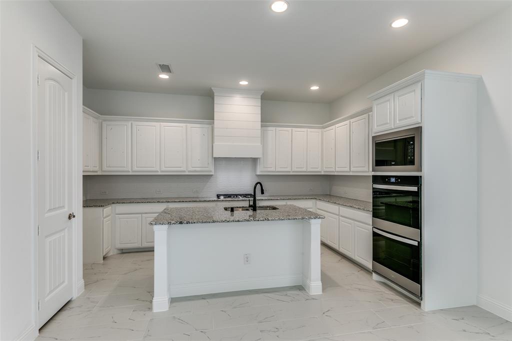 Manors at Woodbridge - Residential Lease