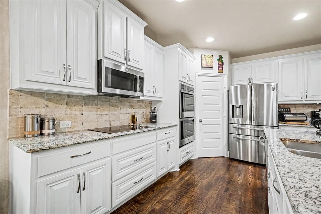 2116 Liriope Lane
