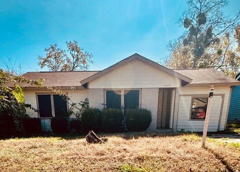 4328 Strong Avenue Fort Worth TX 76105