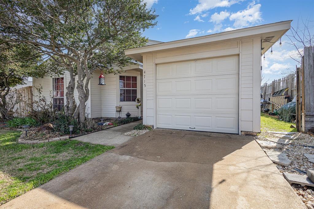 4715 Chowning Circle