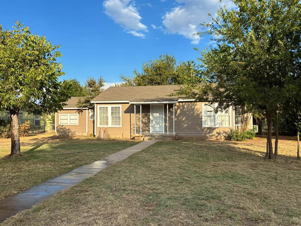 1102 La Monte Drive