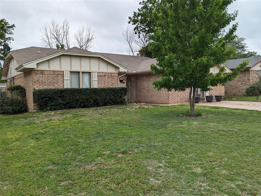Located just one mile from Tarleton State University. This home is perfect for a family or students. This large 3-bed, 2-bath home also features a large bonus room and climate-controlled shop. The home opens to a large open living area, connected to a dining room with built-in seating and storage. The master suite includes a bathroom with dual vanities and two walk-in closets. Two additional bedrooms offer flexibility for children, guests, or office space. The bonus room is a large 18’x20’ room that can function for countless possibilities. Currently being used as a home gym and entertainment area, but features a walk-in closet and windows, making it perfect for a very large fourth bedroom. The backyard features a covered patio and multi-function shop. Currently used as a home office and for storage.