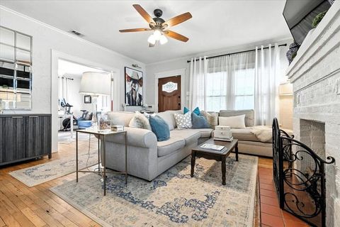 1609 Belle Place Fort Worth TX 76107